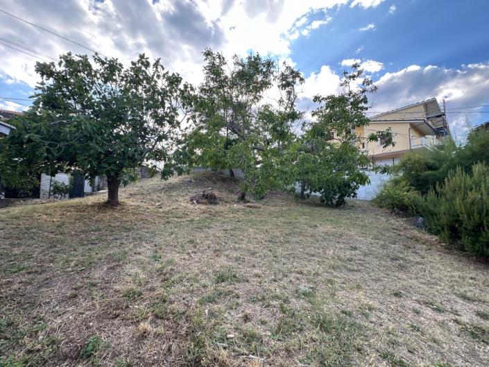 Image No.24-3 Bed Property for sale