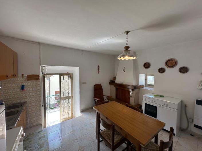 Image No.7-2 Bed Property for sale