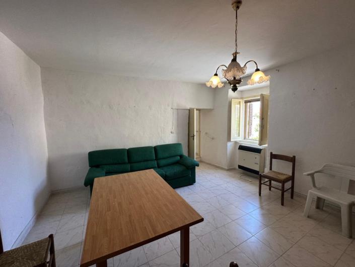 Image No.14-2 Bed Property for sale