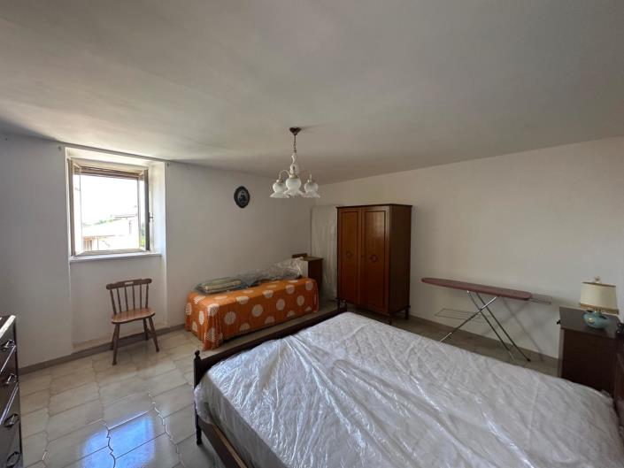 Image No.20-2 Bed Property for sale