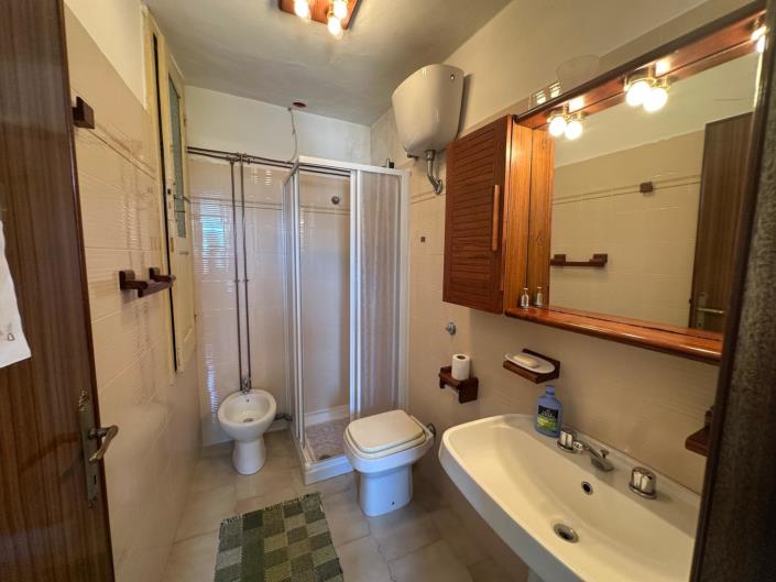 Image No.24-2 Bed Property for sale