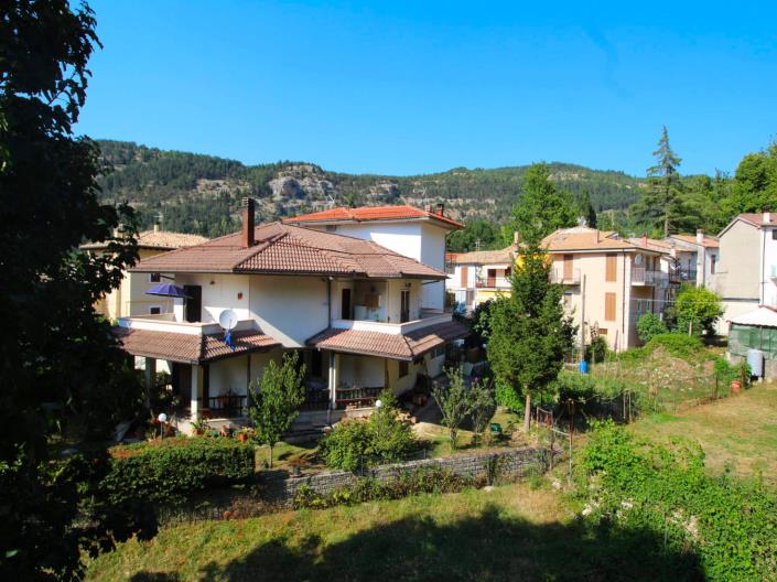 Image No.18-2 Bed Apartment for sale