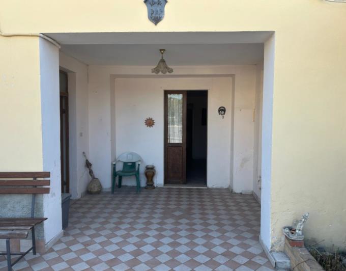 Image No.6-2 Bed House for sale