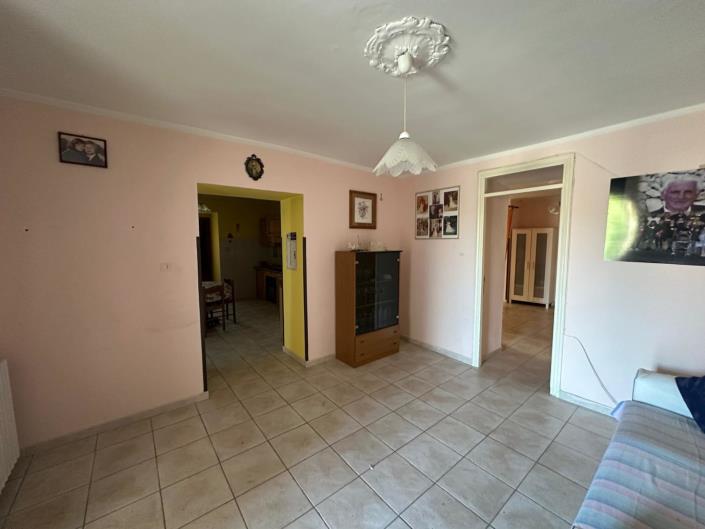 Image No.7-2 Bed House for sale