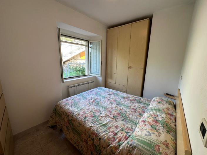 Image No.18-4 Bed Property for sale