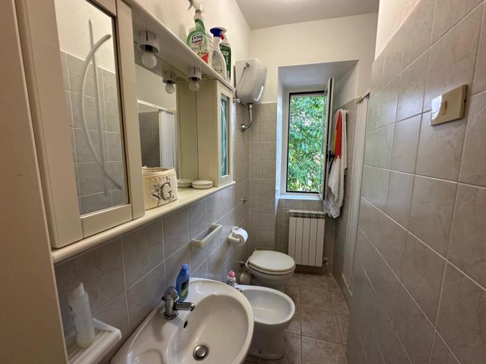 Image No.30-4 Bed Property for sale