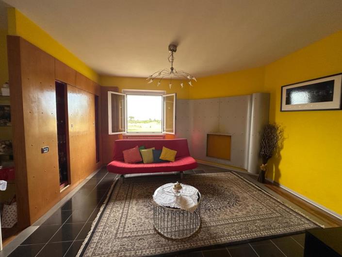 Image No.6-3 Bed Property for sale