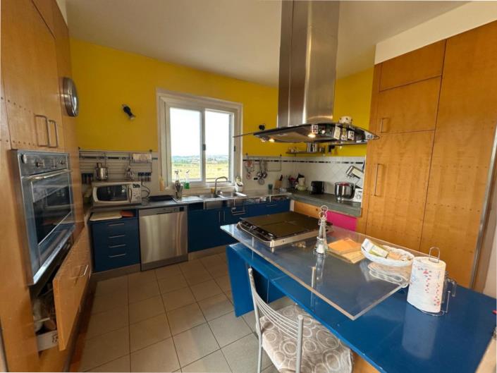 Image No.7-3 Bed Property for sale