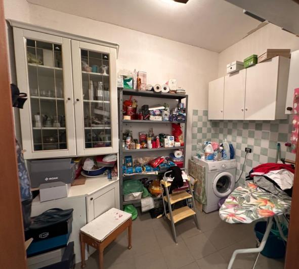 Image No.19-3 Bed Property for sale