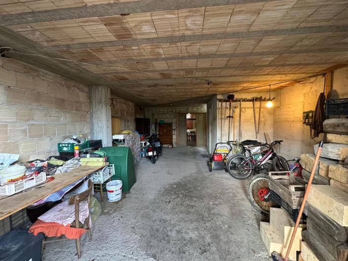 Image No.33-3 Bed Property for sale