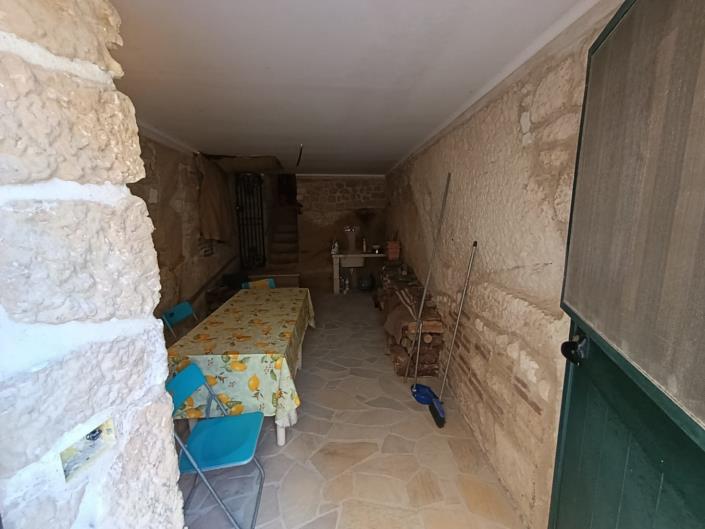 Image No.29-3 Bed Property for sale