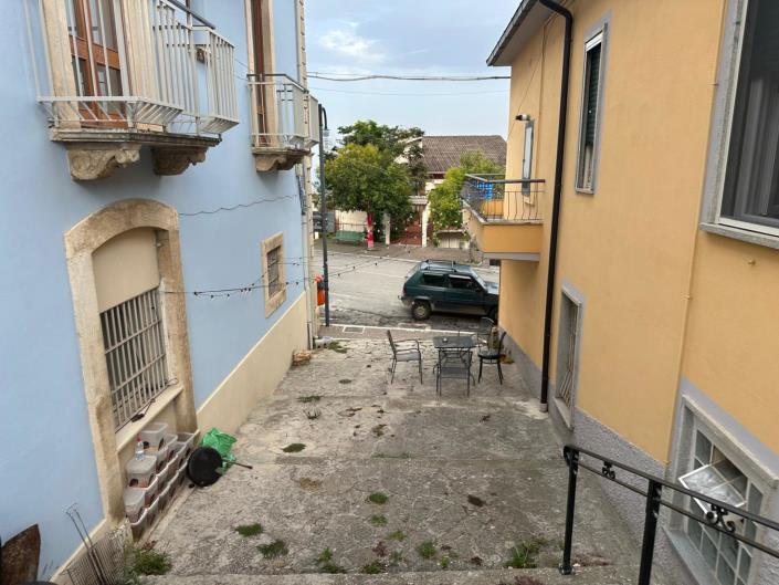 Image No.7-2 Bed Property for sale