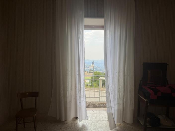 Image No.22-2 Bed Property for sale