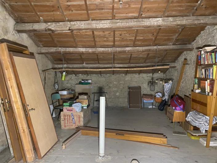 Image No.29-2 Bed Property for sale