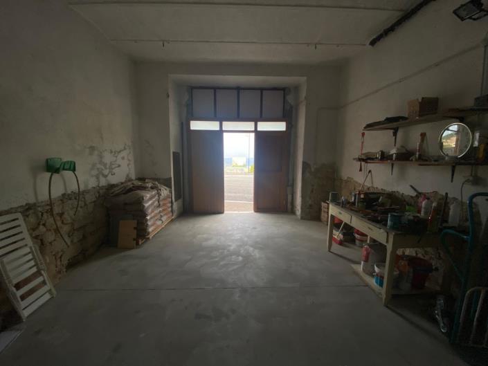 Image No.33-2 Bed Property for sale