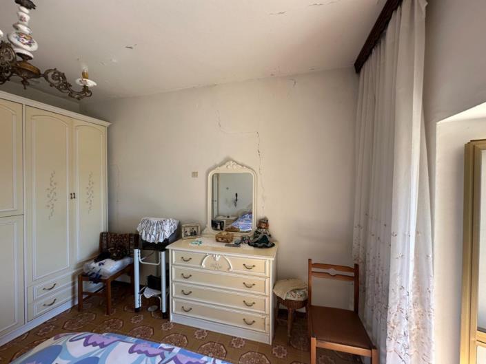 Image No.23-2 Bed Property for sale