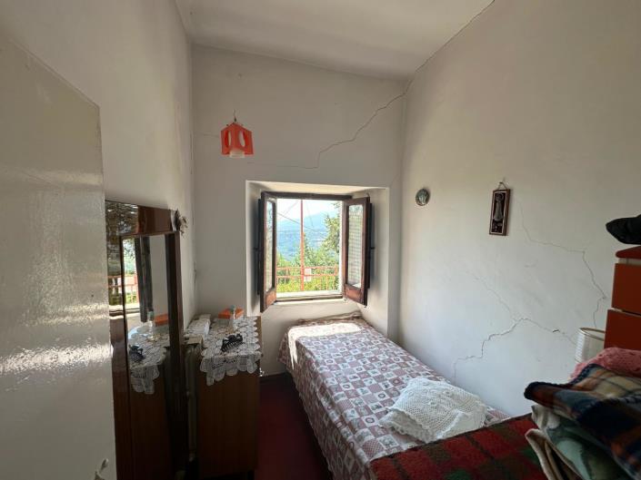 Image No.25-2 Bed Property for sale