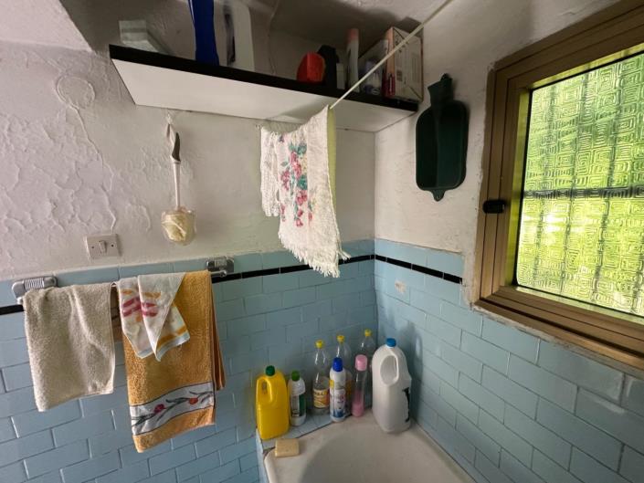 Image No.27-2 Bed Property for sale