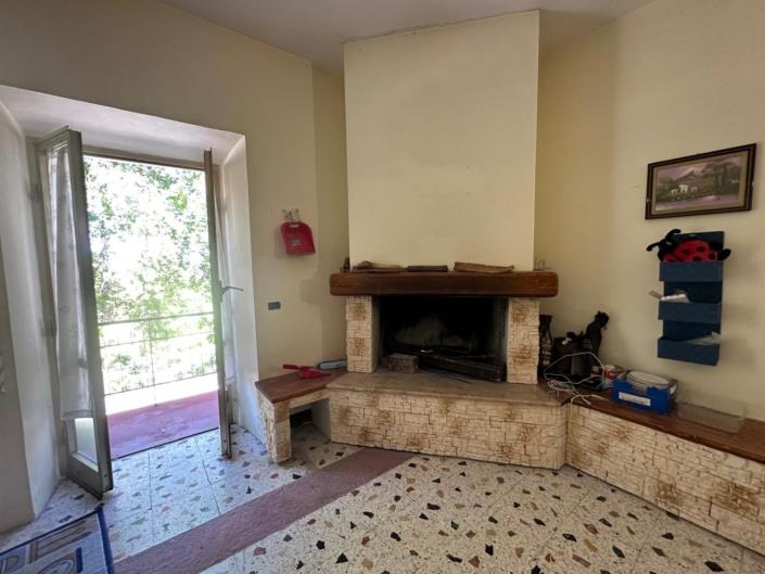 Image No.14-4 Bed Property for sale