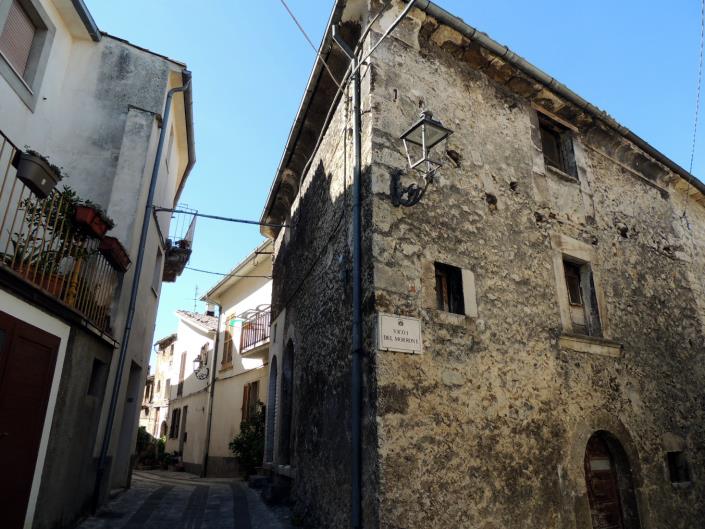 Image No.27-2 Bed Property for sale