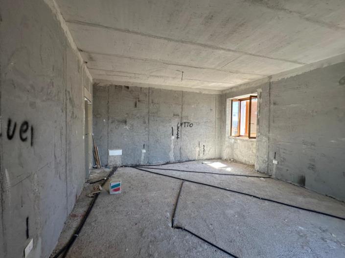 Image No.29-5 Bed Property for sale