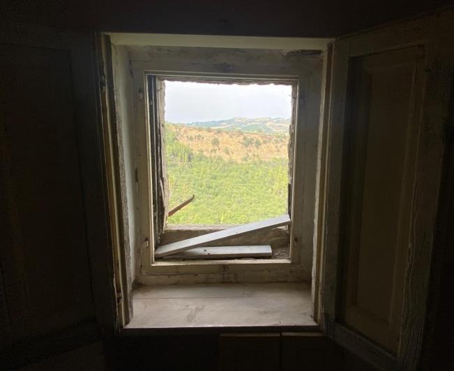 Image No.13-2 Bed Property for sale