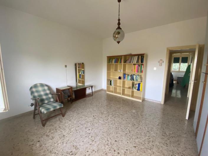 Image No.22-4 Bed Property for sale