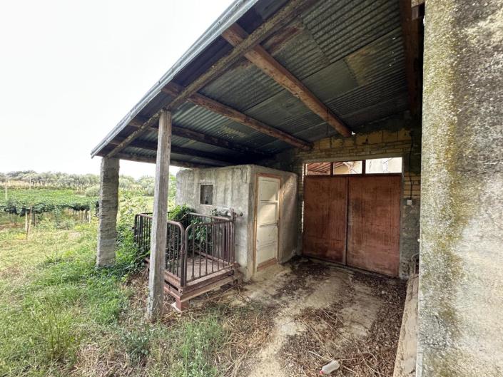 Image No.37-4 Bed Property for sale