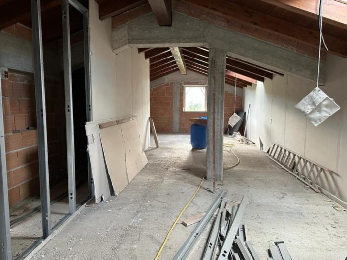 Image No.9-3 Bed Property for sale