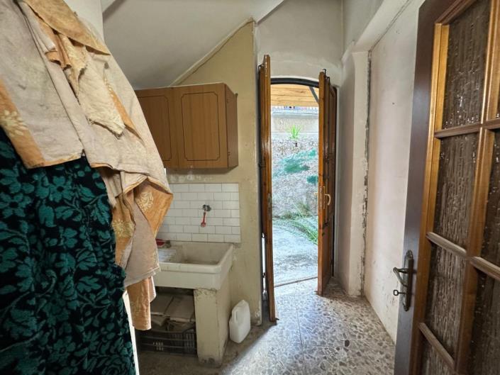 Image No.30-2 Bed Apartment for sale