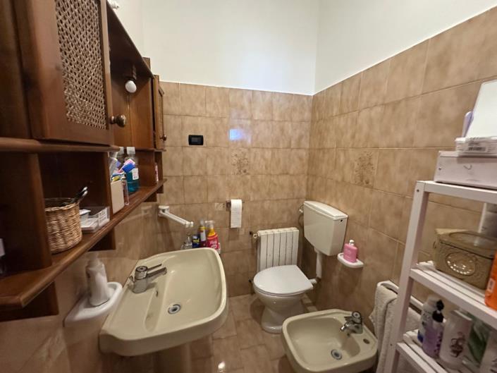 Image No.23-2 Bed Apartment for sale