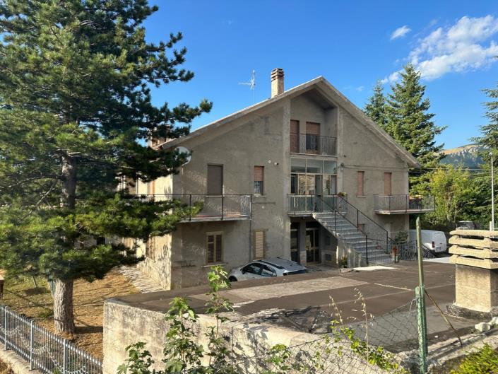 Image No.1-3 Bed Apartment for sale