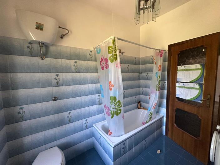 Image No.24-3 Bed Apartment for sale