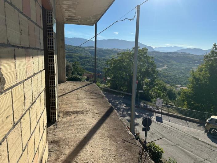 Image No.13-3 Bed Property for sale