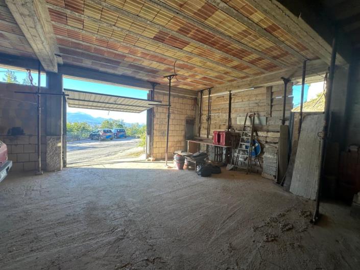 Image No.16-3 Bed Property for sale