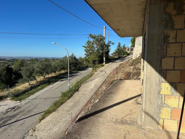 Image No.22-3 Bed Property for sale