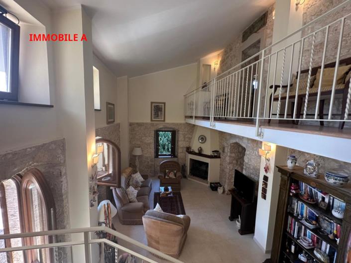 Image No.14-4 Bed Property for sale