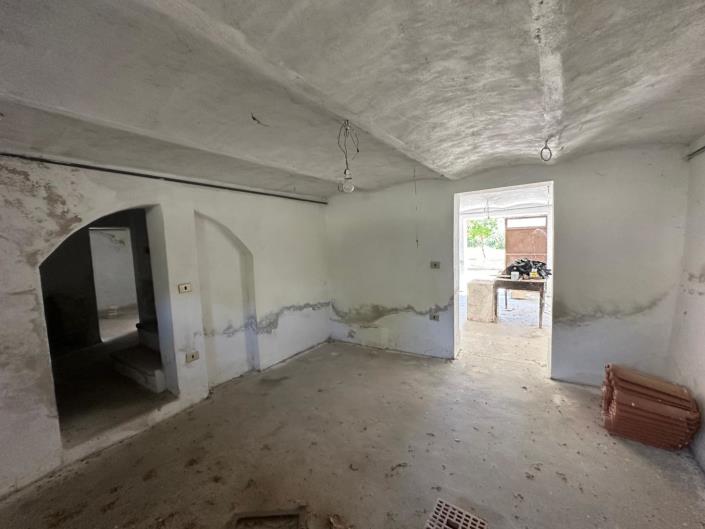 Image No.34-2 Bed Property for sale