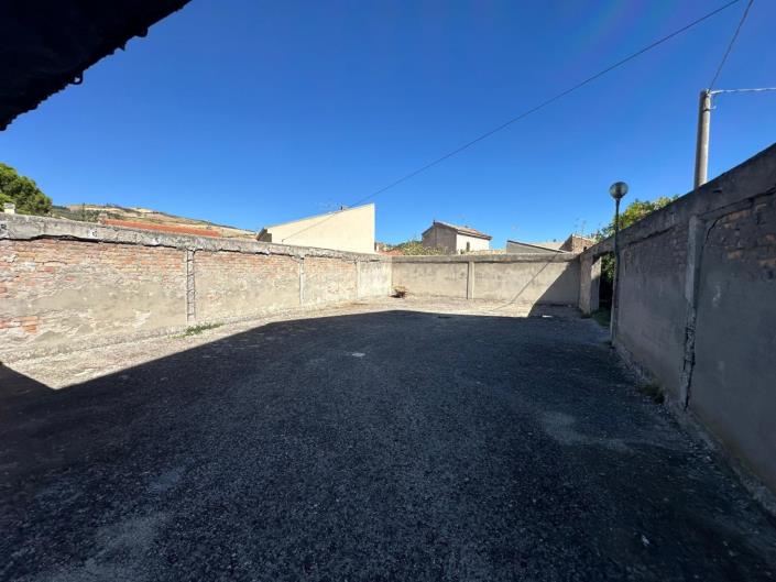 Image No.35-3 Bed Apartment for sale