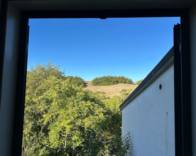 Image No.15-2 Bed Property for sale