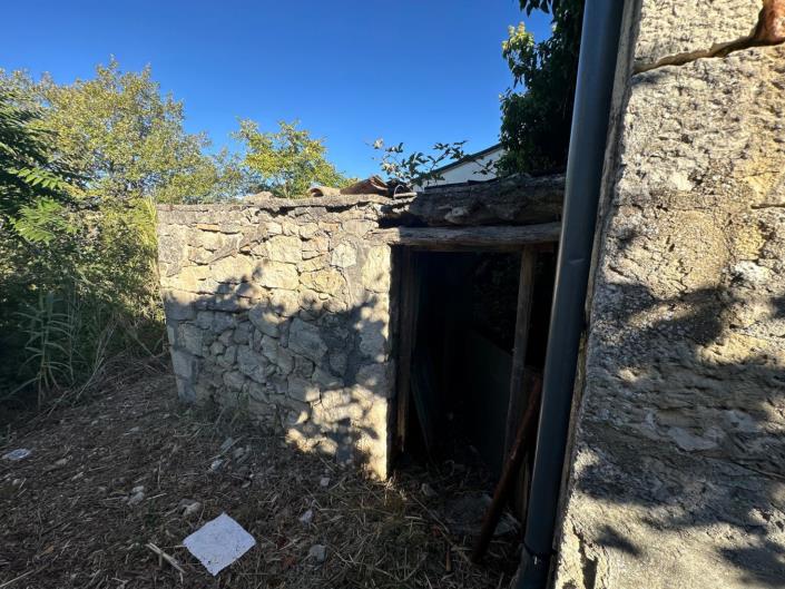 Image No.24-2 Bed Property for sale