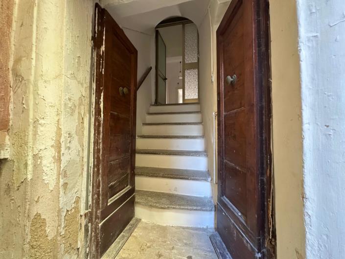 Image No.4-2 Bed Property for sale