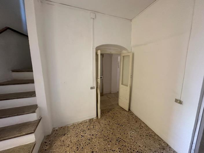 Image No.13-2 Bed Property for sale