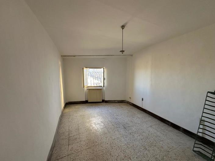 Image No.16-2 Bed Property for sale