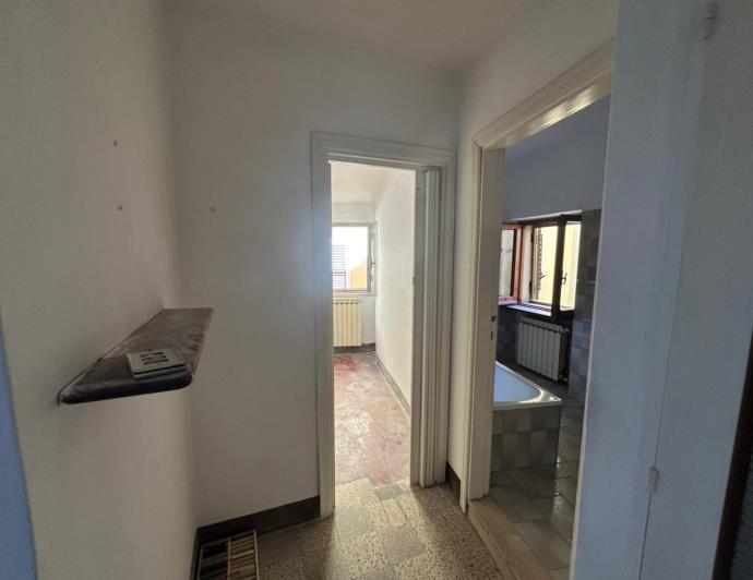 Image No.21-2 Bed Property for sale