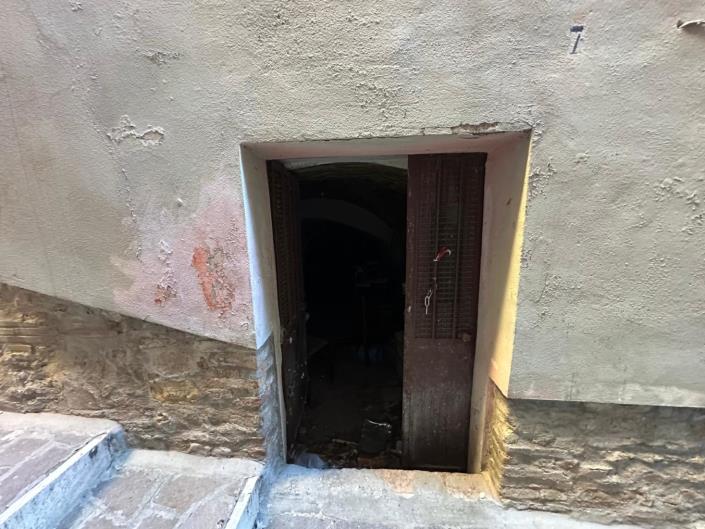 Image No.31-2 Bed Property for sale