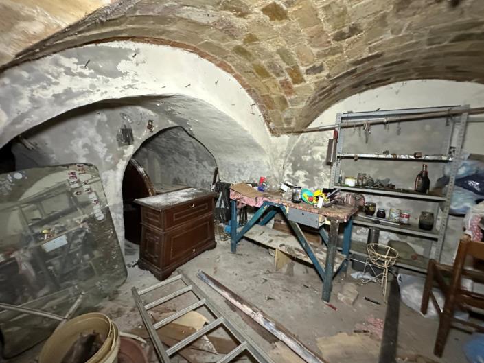 Image No.34-2 Bed Property for sale