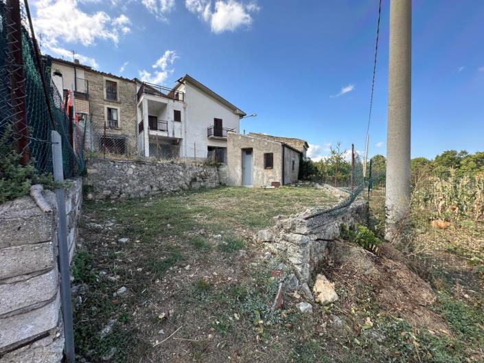 Image No.6-3 Bed Semi-Detached for sale