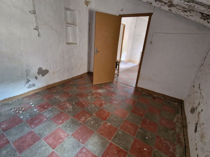 Image No.30-3 Bed Village House for sale