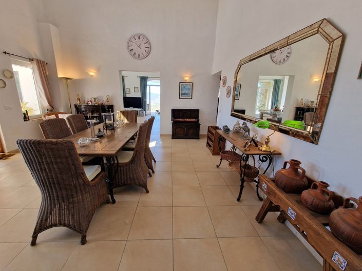 Image No.29-4 Bed Villa for sale